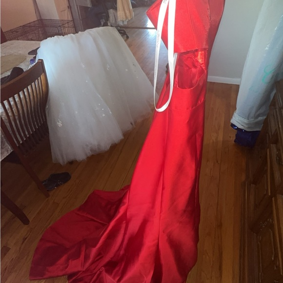 Red cut out Dress by Jovani dresses 🌹❤️ - Picture 9 of 10